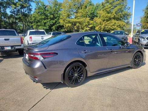 Used 2024 Toyota Camry XSE FWD image 7