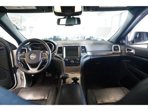 Used 2015 Jeep Grand Cherokee Limited w/ Luxury Group II AWD/4WD image 14