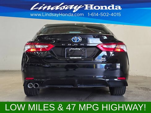 Used 2018 Toyota Camry SE FWD image 6