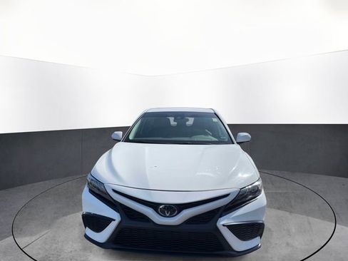 Used 2024 Toyota Camry SE FWD image 2