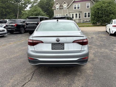 Used 2024 Volkswagen Jetta S FWD image 6
