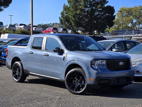New 2025 Ford Maverick XLT w/ XLT Luxury Package image 2