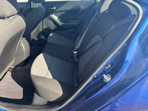 Used 2017 Kia Forte S w/ Option Group 040 image 8