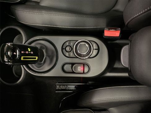 Certified 2024 MINI Cooper SE image 27