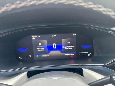 Certified 2022 Volkswagen Taos SE image 21