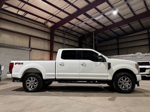 Used 2022 Ford F250 Lariat w/ Lariat Ultimate Package image 4