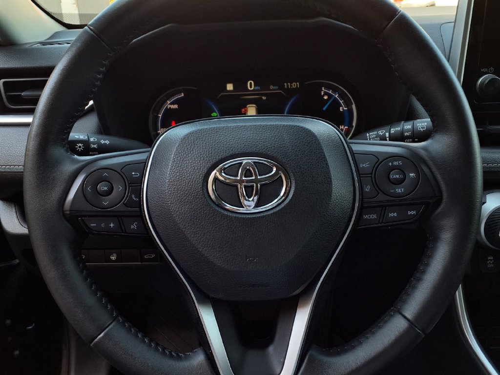 Certified 2023 Toyota RAV4 XLE w/ Convenience Package AWD/4WD image 15