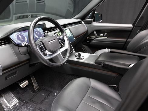 Used 2024 Land Rover Range Rover SV image 46