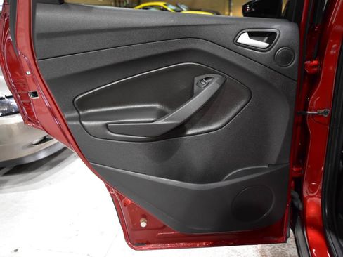 Used 2014 Ford Escape Titanium FWD image 32