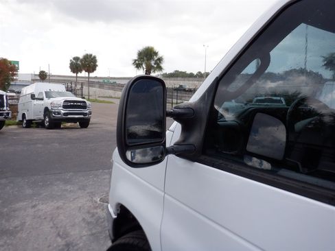 Used 2018 Ford E-350 and Econoline 350 Super Duty RWD image 15