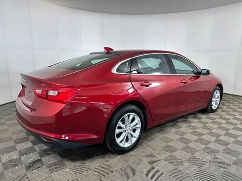Used 2023 Chevrolet Malibu LT image 3