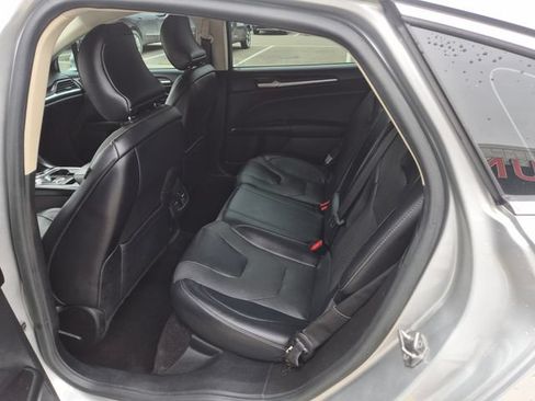 Used 2019 Ford Fusion Titanium AWD/4WD image 14