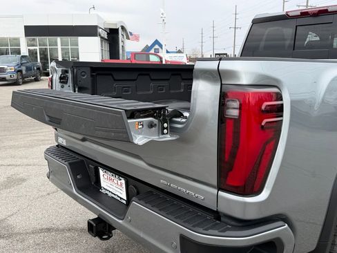 New 2026 GMC Sierra 2500 Denali w/ Denali Reserve Package image 7
