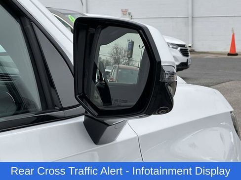 Used 2022 Chevrolet Tahoe Z71 w/ Luxury Package image 28