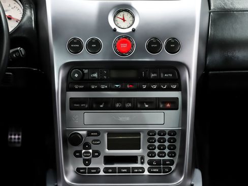 Used 2003 Aston Martin Vanquish image 28