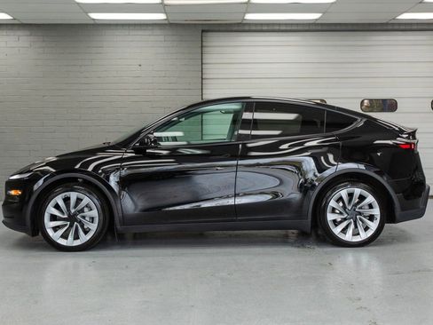Used 2026 Tesla Model Y Long Range AWD/4WD image 6
