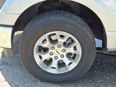 Used 2023 Ford F150 XLT AWD/4WD image 29