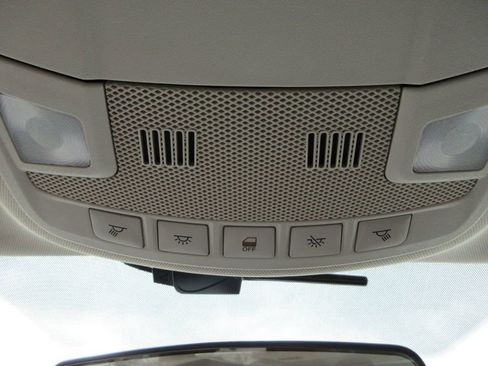 Used 2016 Ford Fusion SE w/ Equipment Group 201A image 29