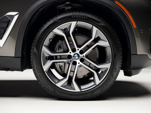 Used 2026 BMW X5 sDrive40i RWD image 40