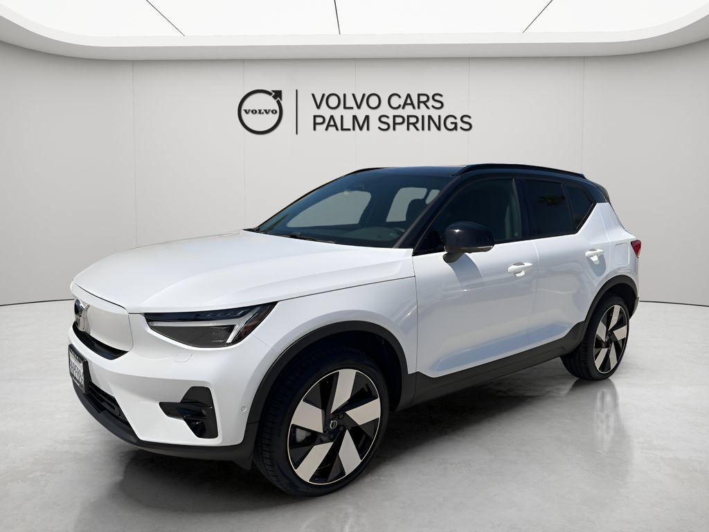 Used 2023 Volvo XC40 Recharge Ultimate AWD/4WD image 3