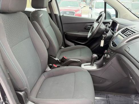 Used 2015 Chevrolet Trax LS image 22