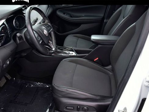 Used 2022 Buick Encore GX Select image 10