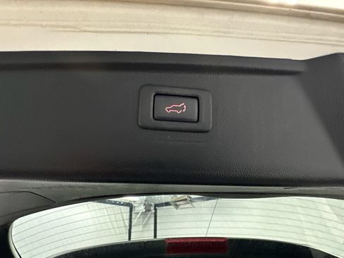 Used 2019 Subaru Outback 2.5i Premium AWD/4WD image 20