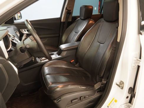 Used 2016 Chevrolet Equinox LTZ w/ Enhanced Convenience Package AWD/4WD image 3