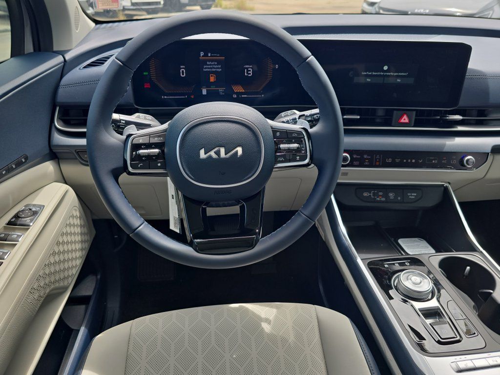 New 2026 Kia Carnival EX FWD image 14