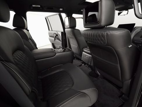 Used 2023 INFINITI QX80 Sensory AWD/4WD image 18