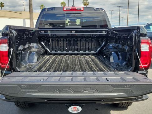 Used 2026 GMC Canyon Elevation w/ Convenience Package image 8