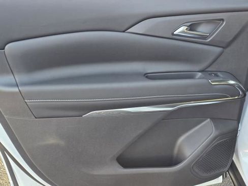 New 2026 Chevrolet Traverse LT w/ Sun and Wheel Package image 11