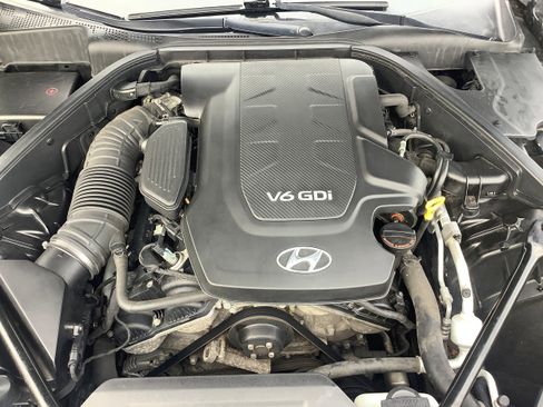 Used 2015 Hyundai Genesis 3.8 w/ Option Group 04 image 9