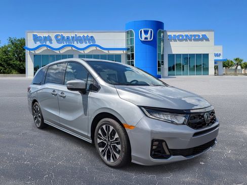 New 2026 Honda Odyssey Elite image 2