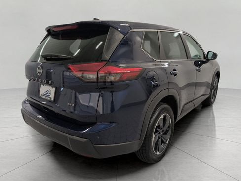 Used 2025 Nissan Rogue SV AWD/4WD image 19