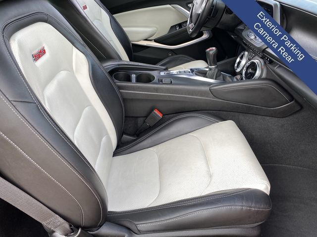 Used 2021 Chevrolet Camaro SS RWD image 14
