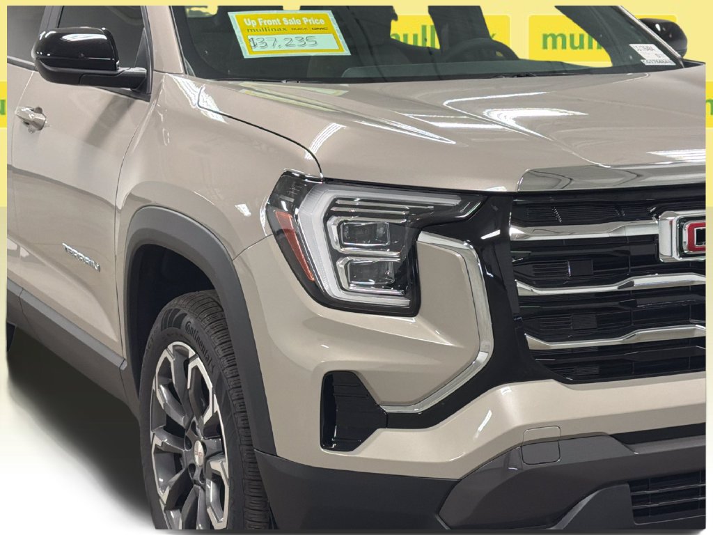 New 2027 GMC Terrain Elevation w/ Elevation Premium Package FWD image 4