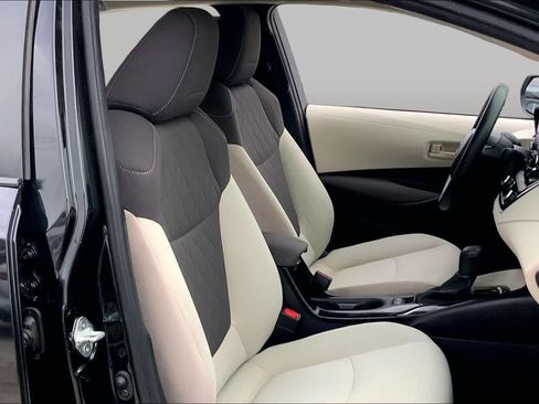 Used 2022 Toyota Corolla LE FWD image 9