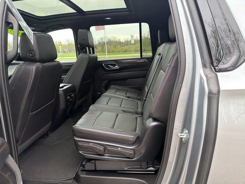 Used 2023 Chevrolet Suburban RST AWD/4WD image 22