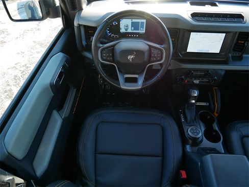 Certified 2022 Ford Bronco Badlands w/ Sasquatch Package image 13