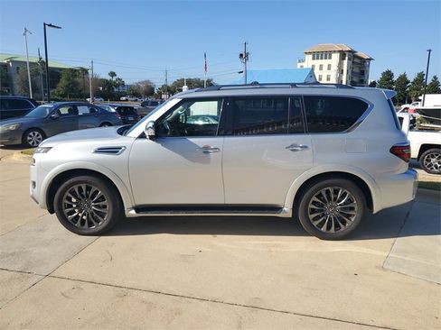 Used 2023 Nissan Armada Platinum w/ Captain's Chairs Package image 2