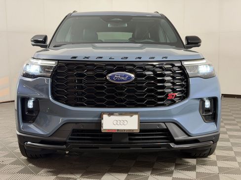 Used 2025 Ford Explorer ST w/ Sun And Sound Package AWD/4WD image 6