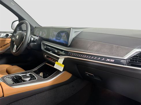 New 2026 BMW X5 xDrive40i w/ Climate Comfort Package AWD/4WD image 28