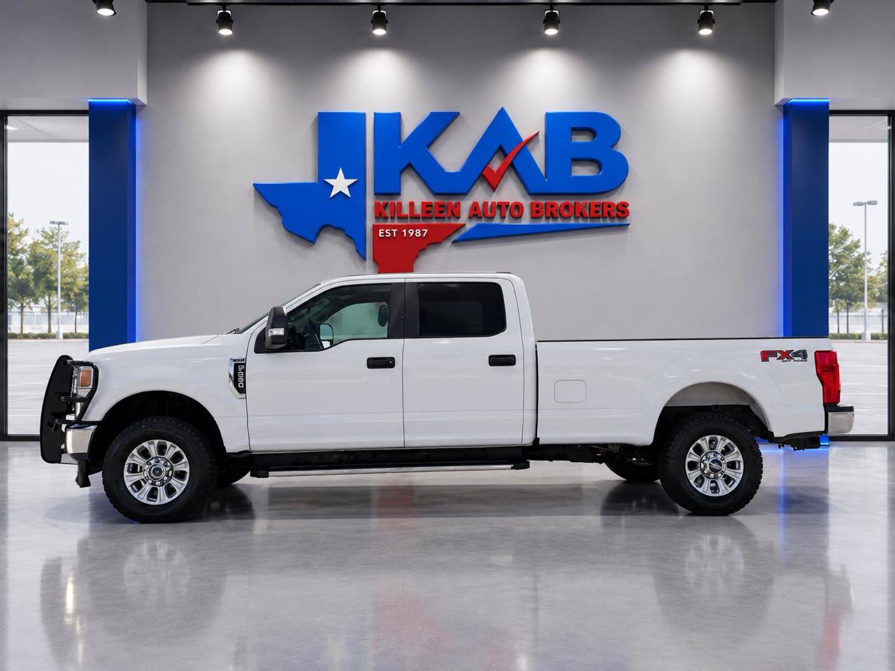 Used 2022 Ford F250 XL w/ STX Appearance Package AWD/4WD image 6