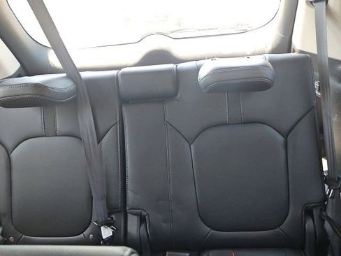 Used 2024 Honda Pilot EX-L image 47