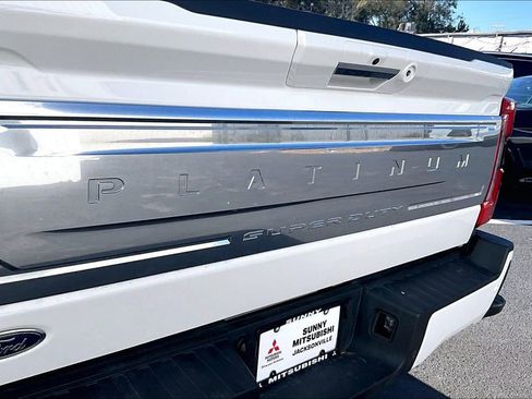 Used 2024 Ford F250 Platinum image 23