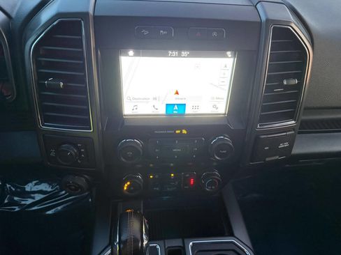 Used 2019 Ford F150 XLT w/ Equipment Group 302A Luxury AWD/4WD image 11