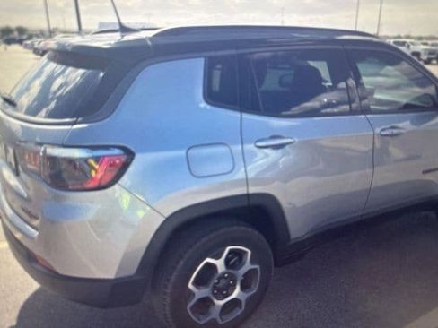 Used 2022 Jeep Compass Trailhawk w/ Trailhawk Convenience Group AWD/4WD image 5