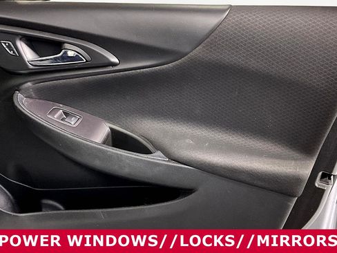 Used 2021 Chevrolet Malibu LT FWD image 25