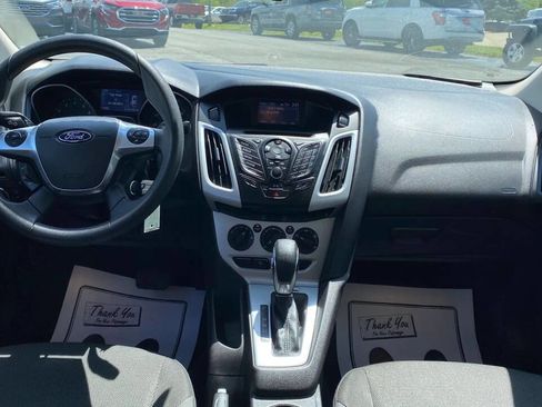 Used 2014 Ford Focus SE w/ Interior Protection Package FWD image 16